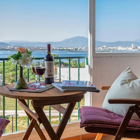 Top Floor Gulf View Apartment Olbia Kültér fotó
