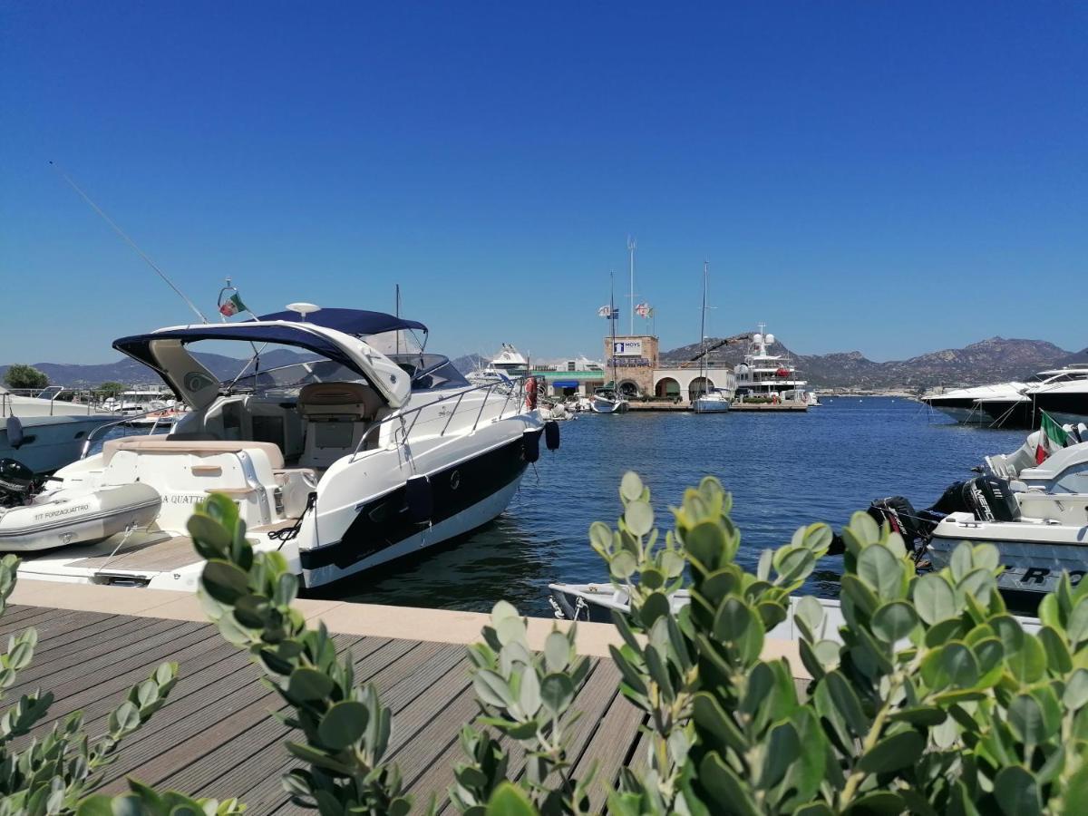 Top Floor Gulf View Apartment Olbia Kültér fotó
