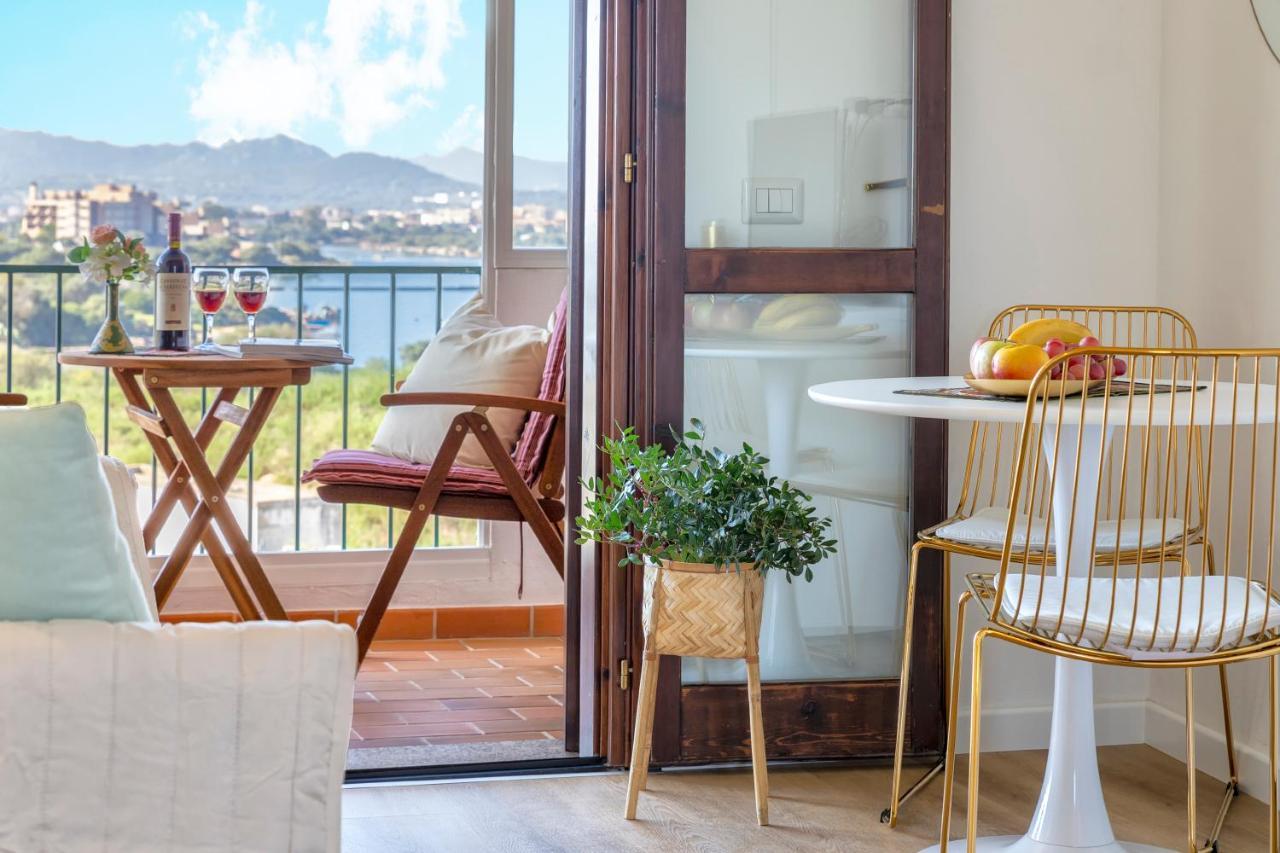 Top Floor Gulf View Apartment Olbia Kültér fotó