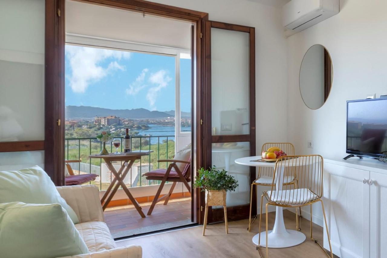 Top Floor Gulf View Apartment Olbia Kültér fotó